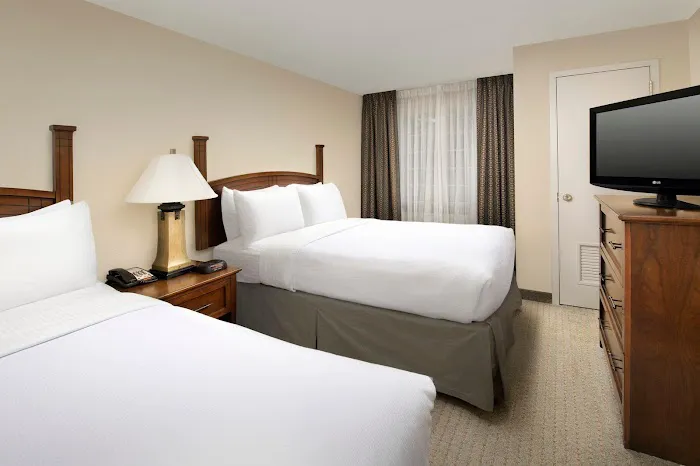 Staybridge Suites North Brunswick by IHG 4