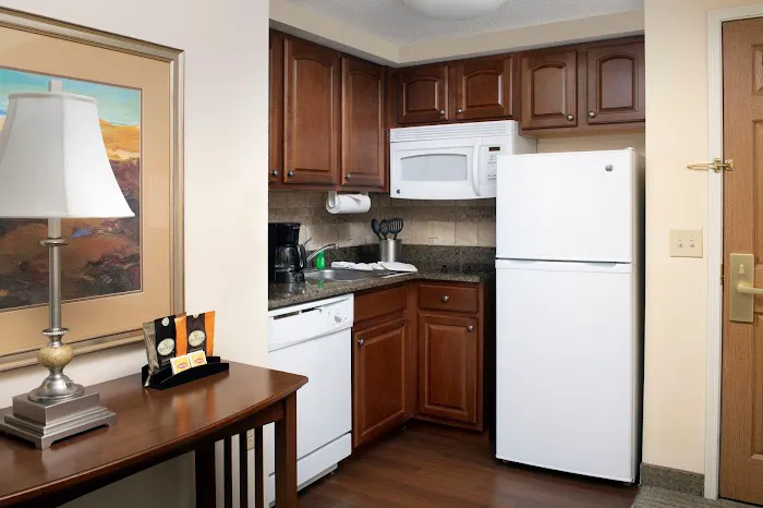 Staybridge Suites North Brunswick by IHG 4
