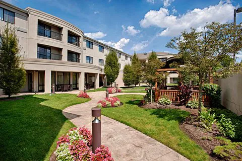 Courtyard Wall at Monmouth Shores Corporate Park 4