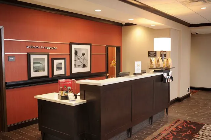 Hampton Inn Neptune/Wall 4