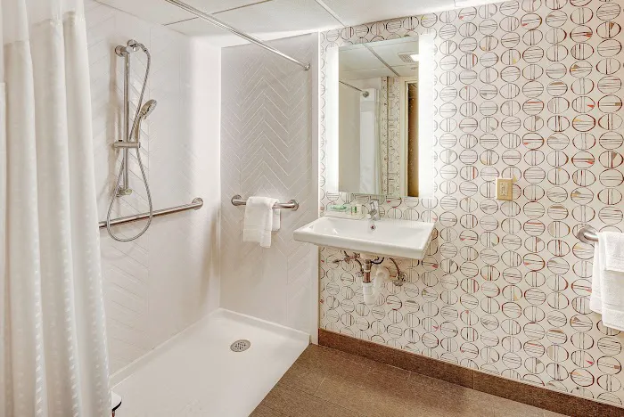 Holiday Inn East Windsor - Cranbury Area by IHG 4