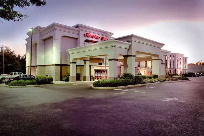 Hampton Inn East Windsor 4