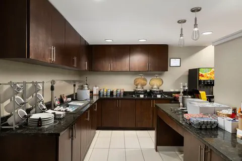 Residence Inn Neptune at Gateway Centre 4