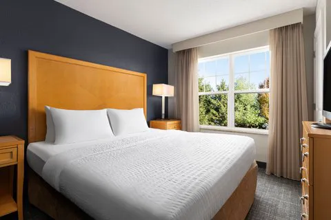 Residence Inn Neptune at Gateway Centre 4