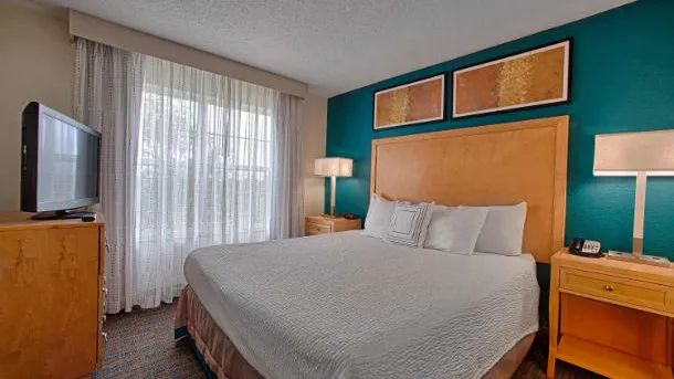 Residence Inn Neptune at Gateway Centre 4