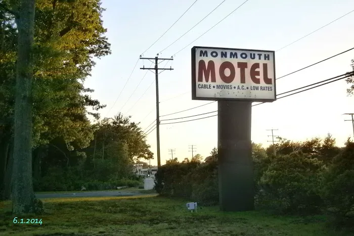 OYO Hotel Neptune NJ Route 66 4