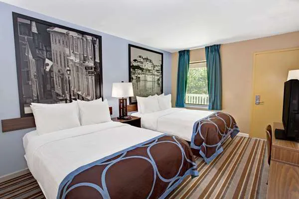 Super 8 by Wyndham Asbury Park 5