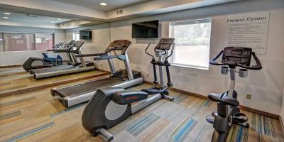 Holiday Inn Express Roslyn - Long Island by IHG