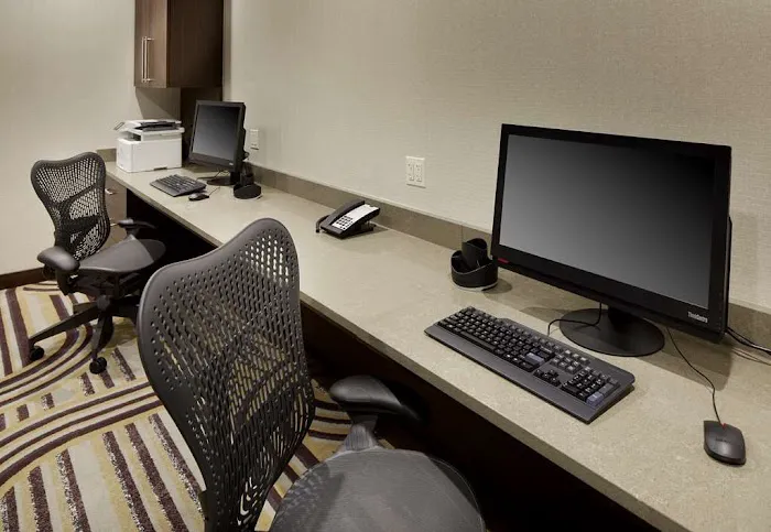 Hilton Garden Inn Roslyn 4