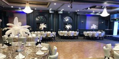 The Roslyn, Tapestry Collection by Hilton