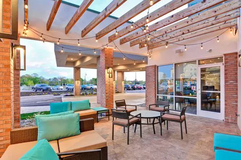 Courtyard by Marriott Long Island Islip/Courthouse Complex 4
