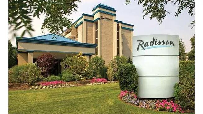Radisson Hotel Hauppauge-Long Island 4