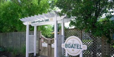 Fire Island Boatel Kismet