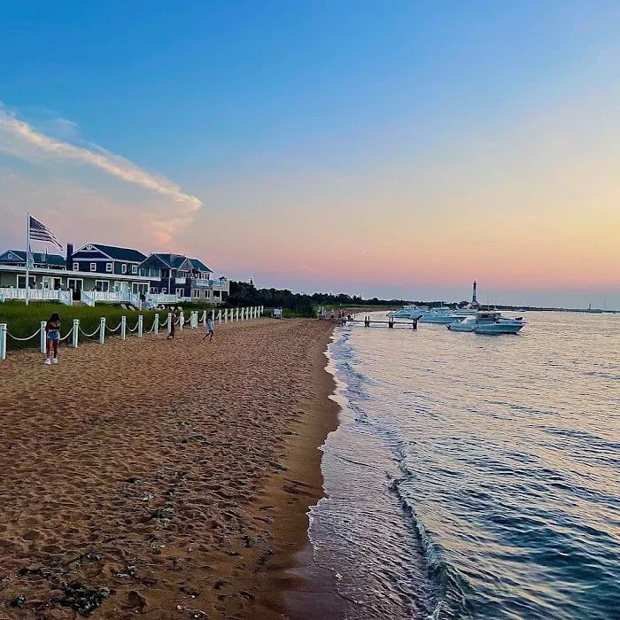 Fire Island Boatel Kismet 5