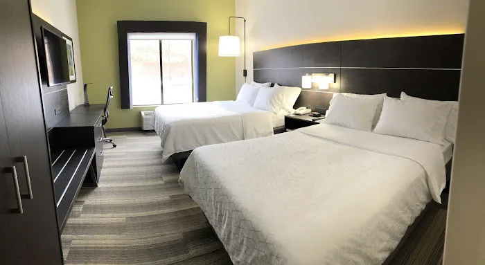 Holiday Inn Express & Suites Newton Sparta by IHG 4