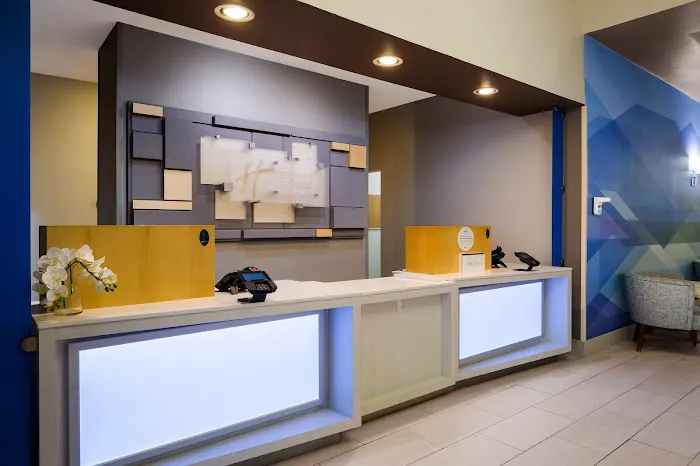 Holiday Inn Express & Suites Newton Sparta by IHG 4