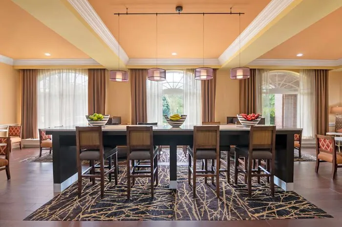Hampton Inn & Suites Stamford 5