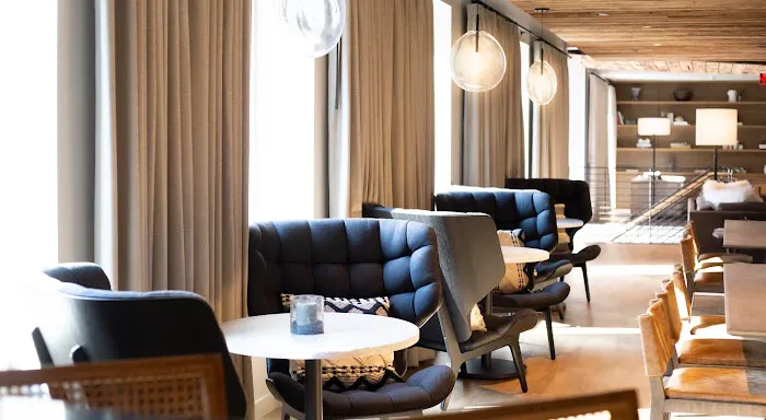 The Lloyd Stamford, Tapestry Collection by Hilton 5