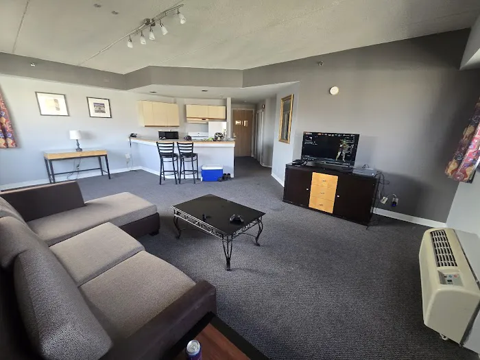 Stamford Suites Hotel 5