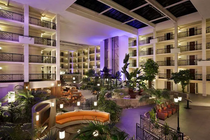 Embassy Suites by Hilton Piscataway Somerset 4