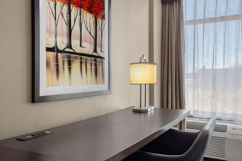 Delta Hotels Somerset 5