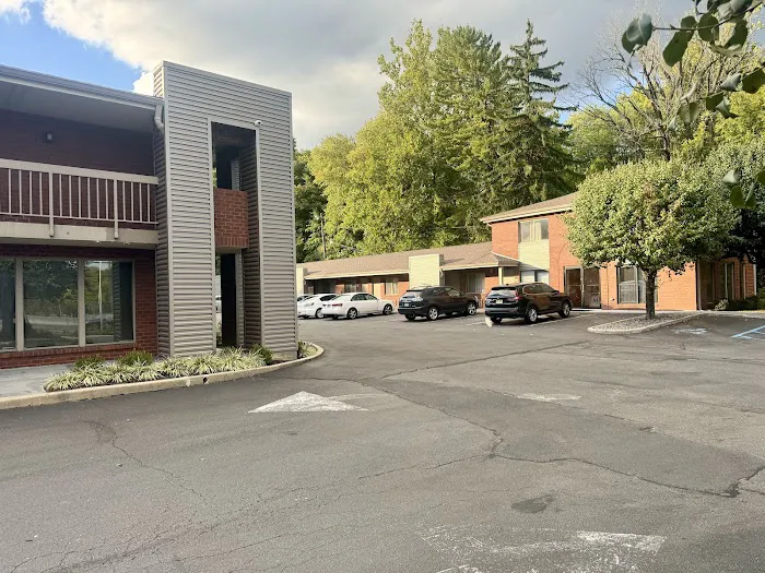 MHO Inn & Suites 5