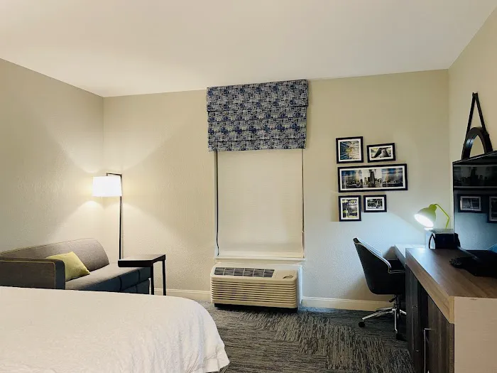 Hampton Inn Cranbury 4