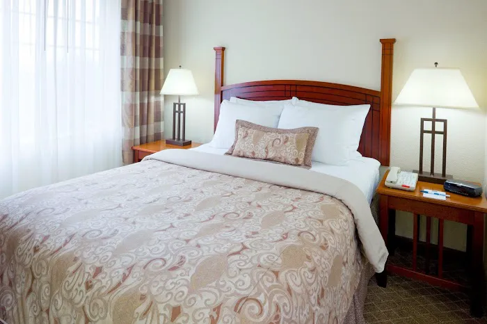 Staybridge Suites Cranbury-South Brunswick by IHG 4