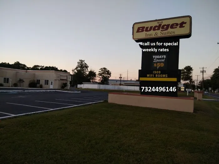 Budget Inn & Suites 4