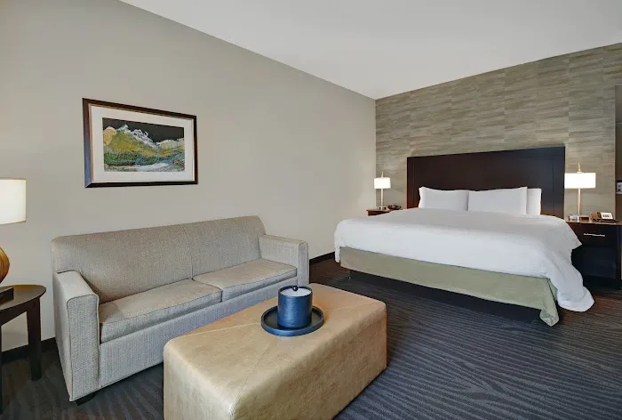 Hampton Inn & Suites Robbinsville 4