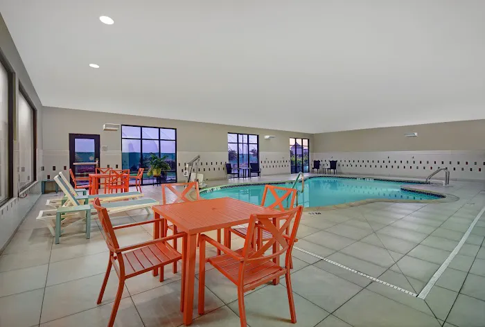 Hampton Inn & Suites Robbinsville 4