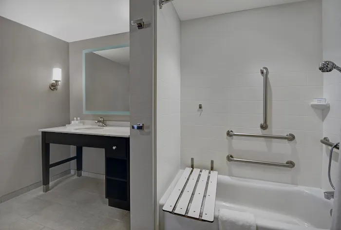 Homewood Suites by Hilton Hamilton, NJ 5