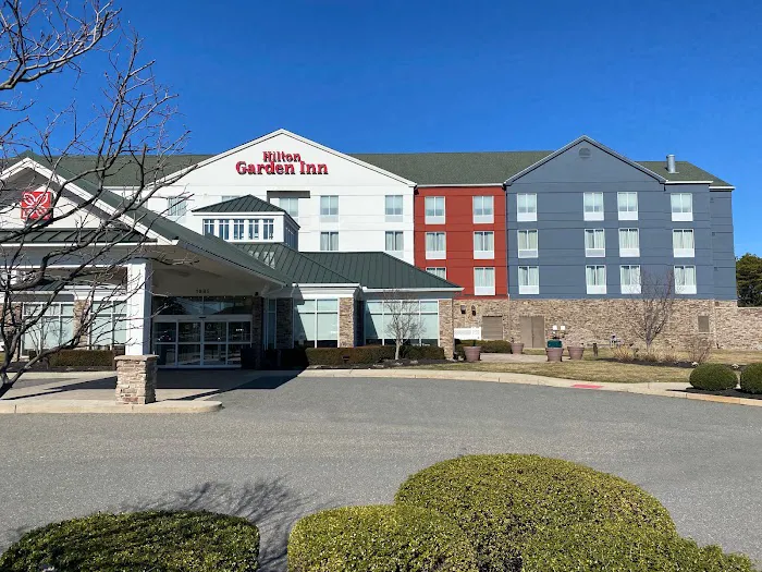 Hilton Garden Inn Lakewood 4