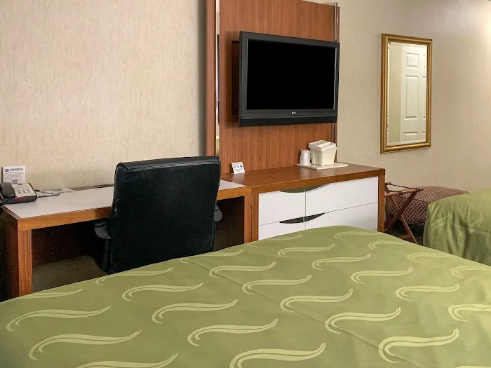Quality Inn near Toms River Corporate Park 5