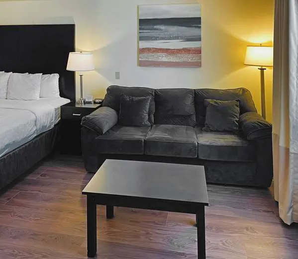 Clarion Hotel & Conference Center 5