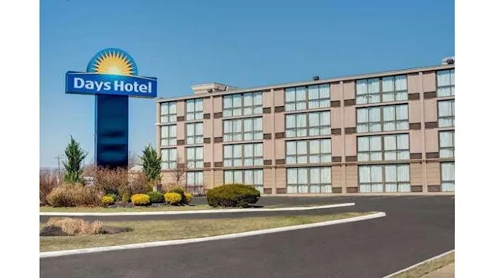 Days Hotel by Wyndham Toms River Jersey Shore 5
