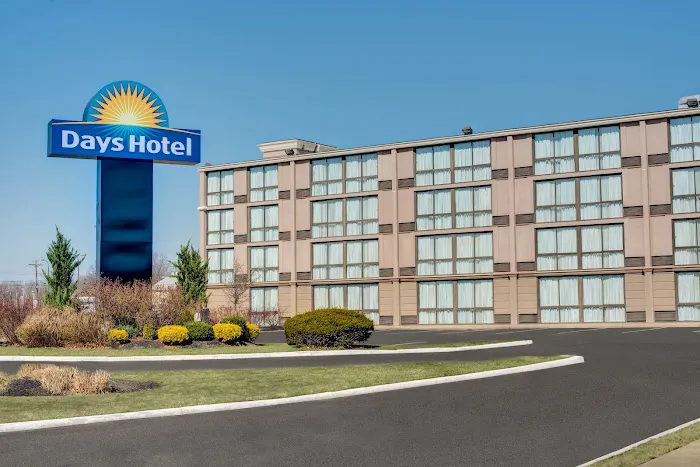 Days Hotel by Wyndham Toms River Jersey Shore 5
