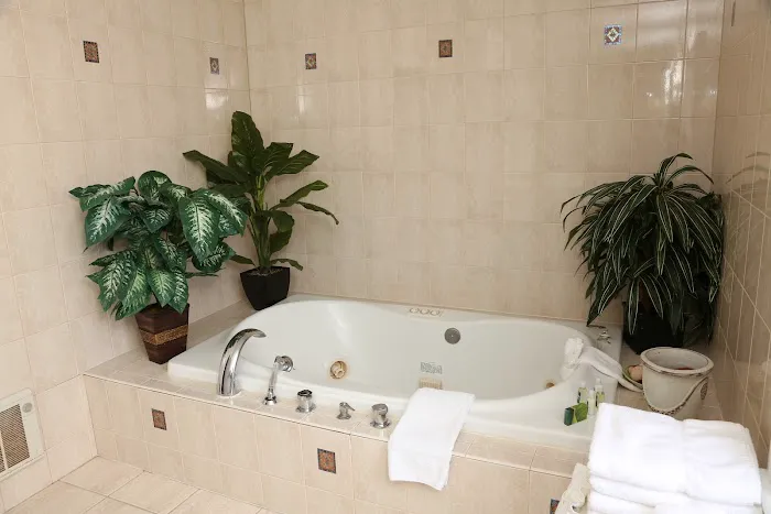 The Ocean Plaza Hotel 5