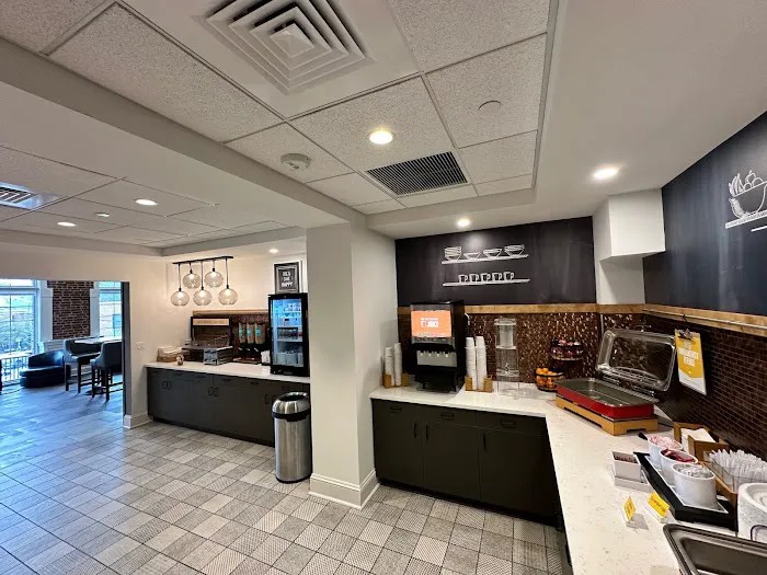 Hampton Inn & Suites Huntington Downtown 4