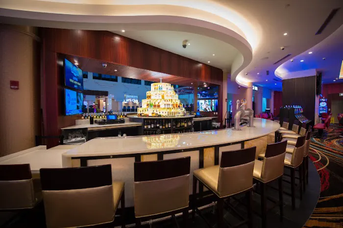 Jake's 58 Casino Hotel 4