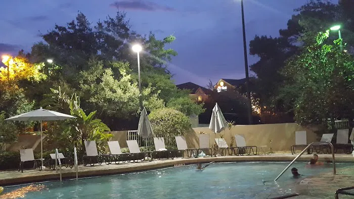 Clarion Hotel & Conference Center 4