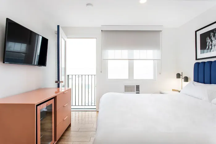 The Grove Hotel 5