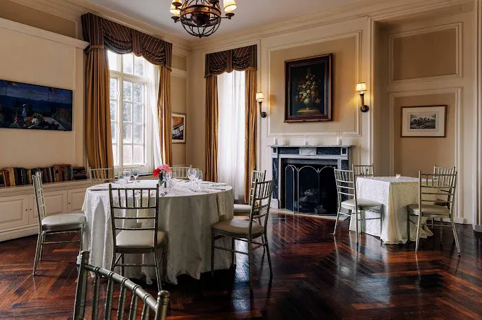 The Mansion at Glen Cove 4