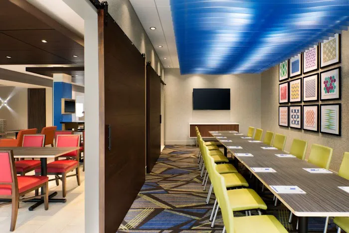 Holiday Inn Express & Suites Middletown - Goshen by IHG 4
