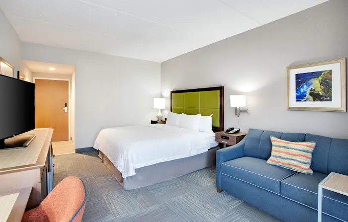 Hampton Inn Middletown 4