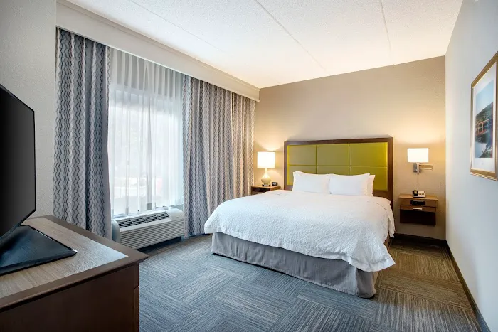 Hampton Inn Middletown 4