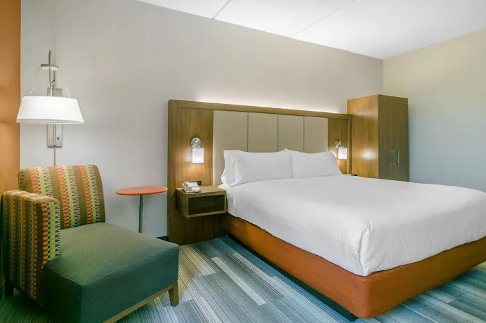Holiday Inn Express & Suites Mount Arlington-Rockaway Area by IHG 4
