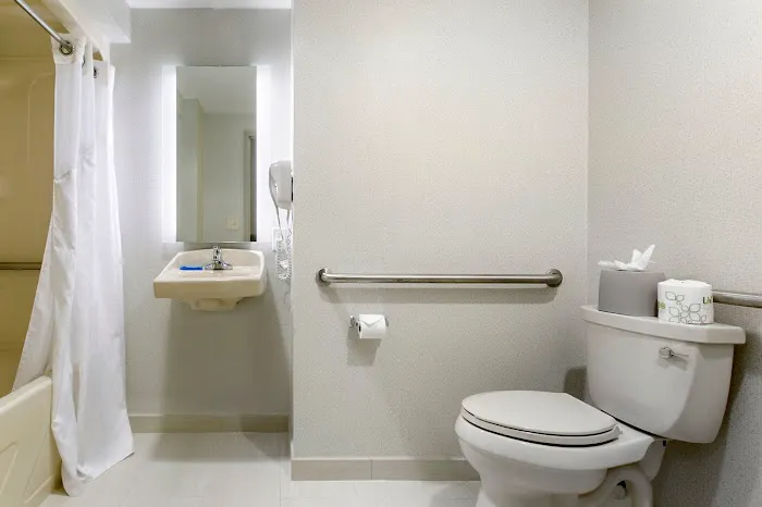 Holiday Inn Express & Suites Mount Arlington-Rockaway Area by IHG 4