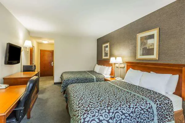 Days Inn by Wyndham Budd Lake 5