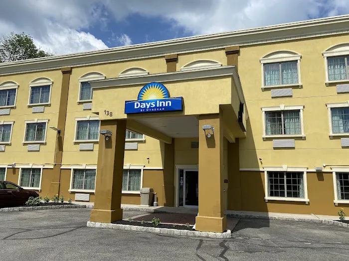 Days Inn by Wyndham Budd Lake 5